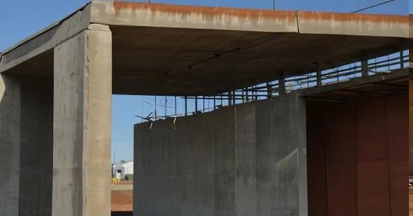 Concrete skylift riser